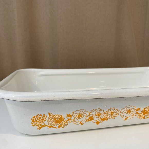 Vintage Enamel Bake Pan 16x10 Yellow‎ Marigold Floral Motif Rectangle - Picture 2 of 8